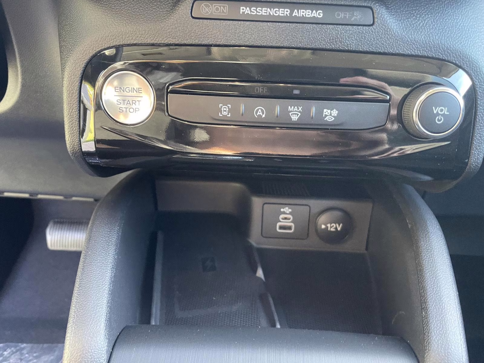 2026 Rapid Red Metallic Tinted Clearcoat Ford Escape Active AWD SUV