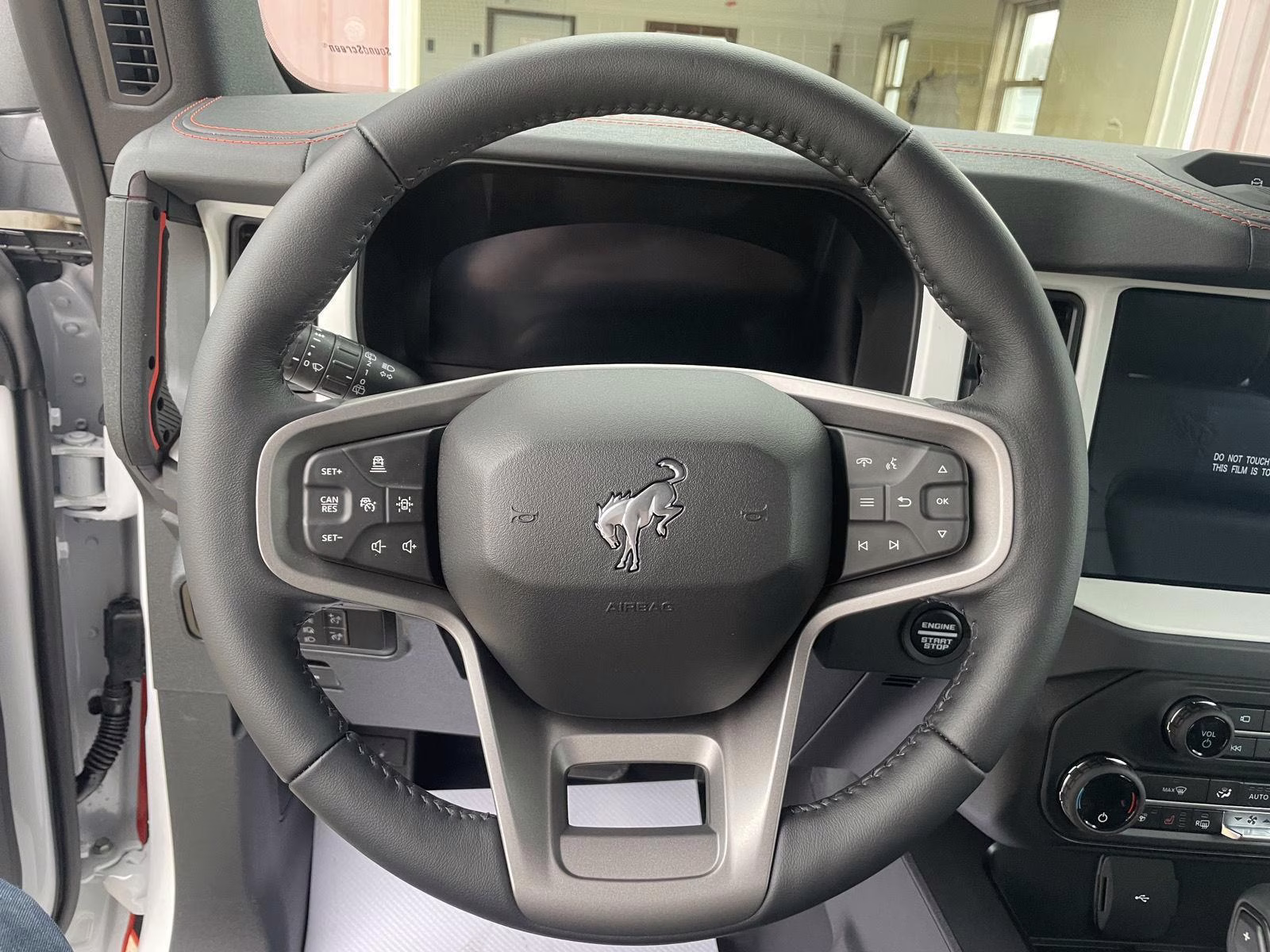 2025 Oxford White Ford Bronco Stroppe Edition 4X4 SUV