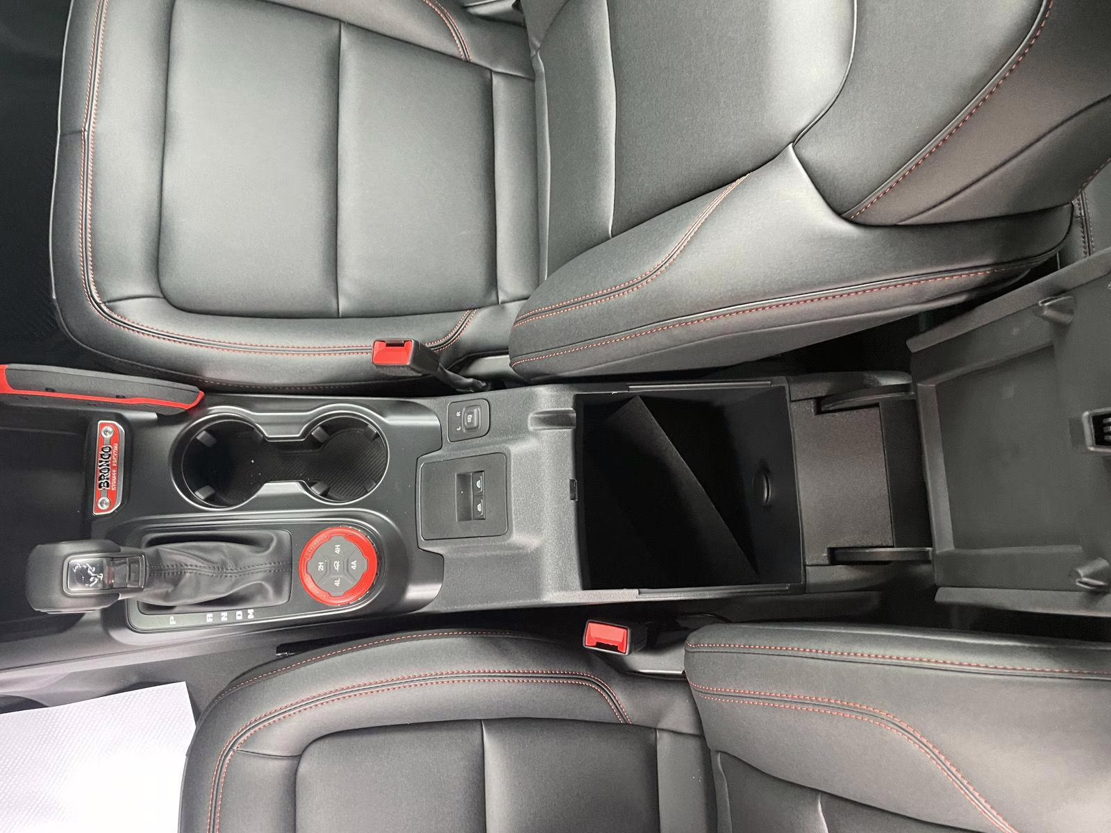 2025 Oxford White Ford Bronco Stroppe Edition 4X4 SUV