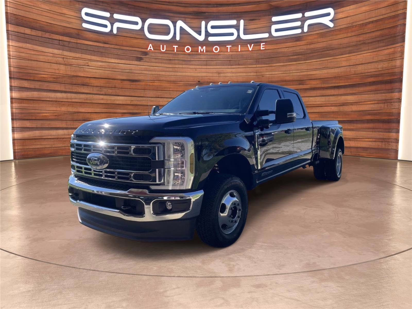 2026 Agate Black Ford Super Duty F-350 DRW XLT 4X4 Truck