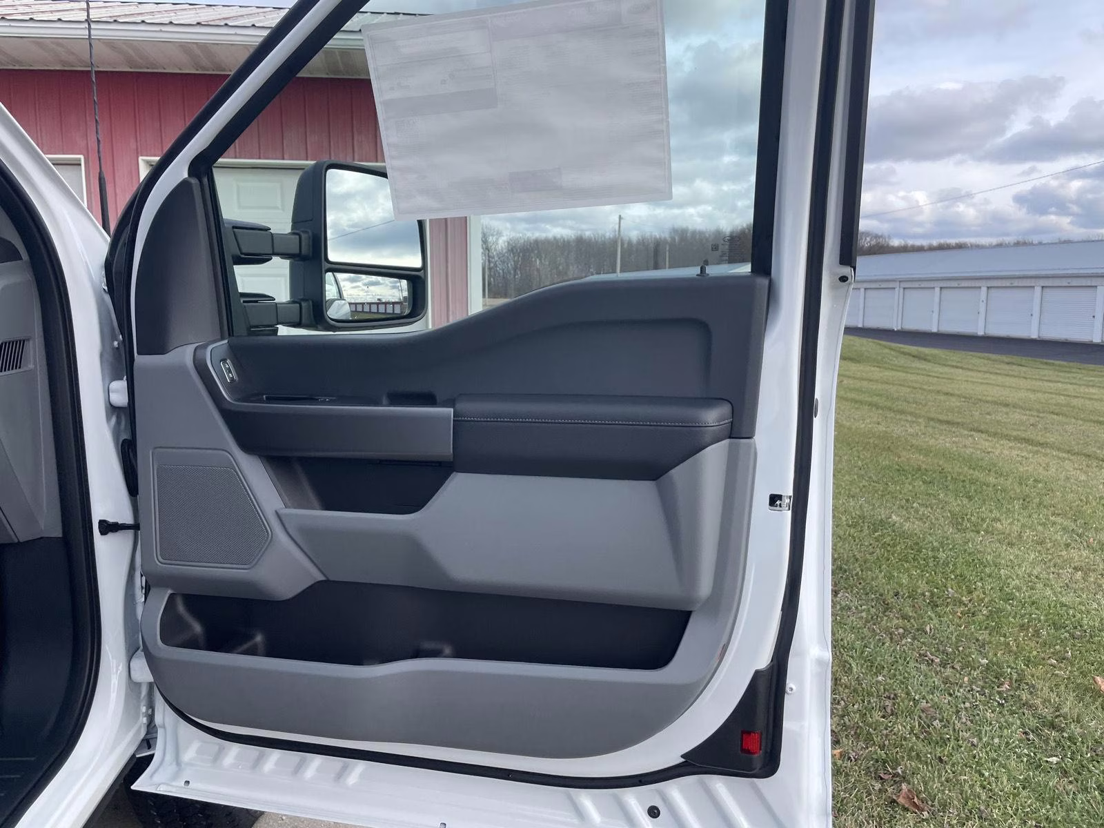 2026 Oxford White Ford Super Duty F-250 SRW XL 4X4 Truck