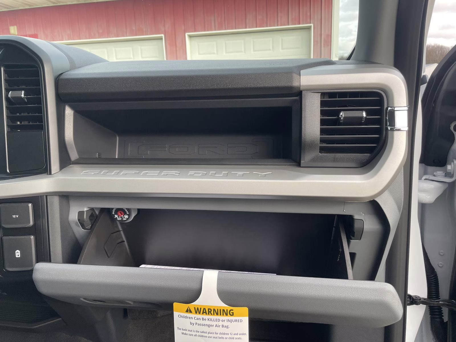 2026 Oxford White Ford Super Duty F-250 SRW XL 4X4 Truck