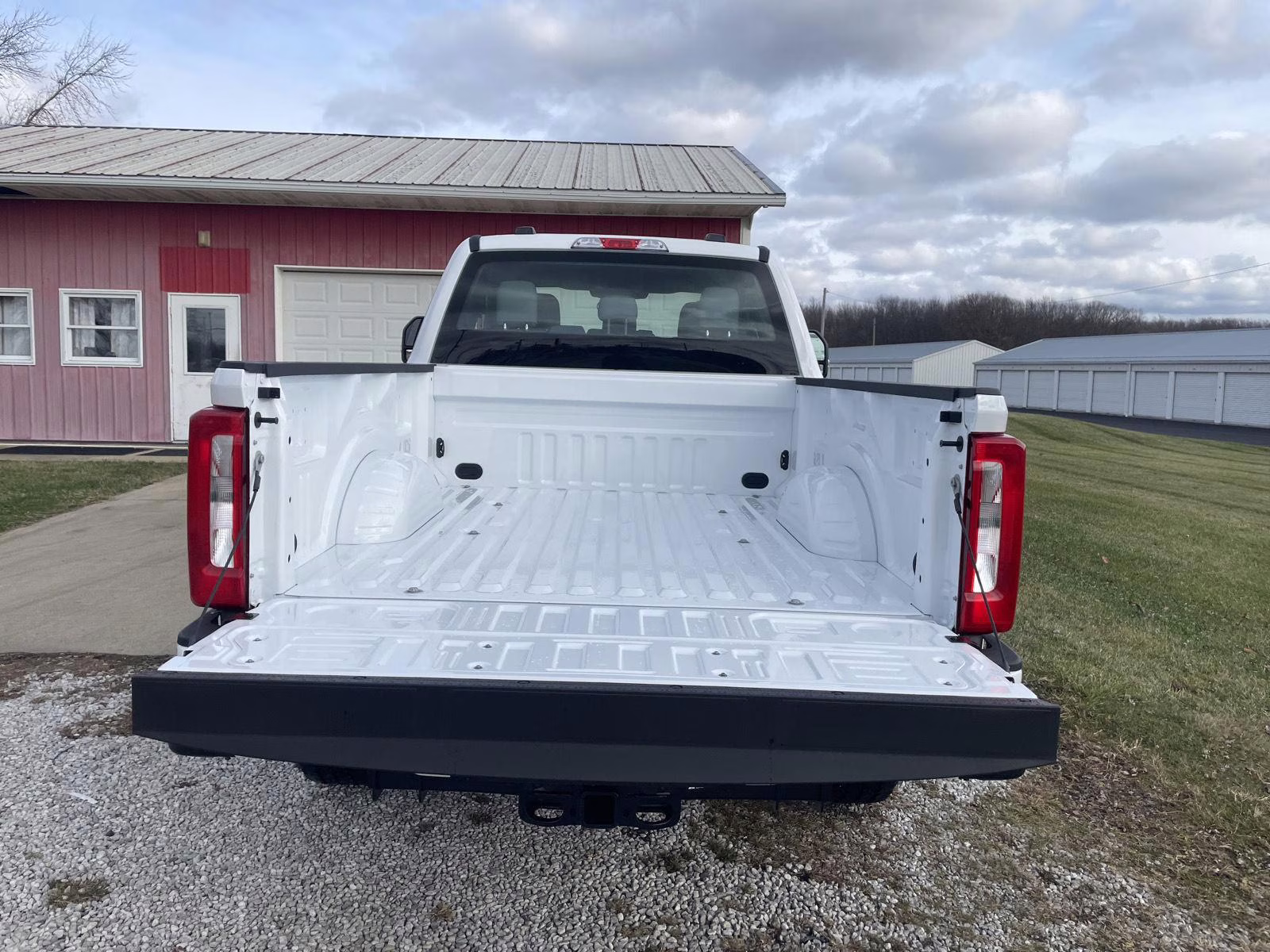 2026 Oxford White Ford Super Duty F-250 SRW XL 4X4 Truck