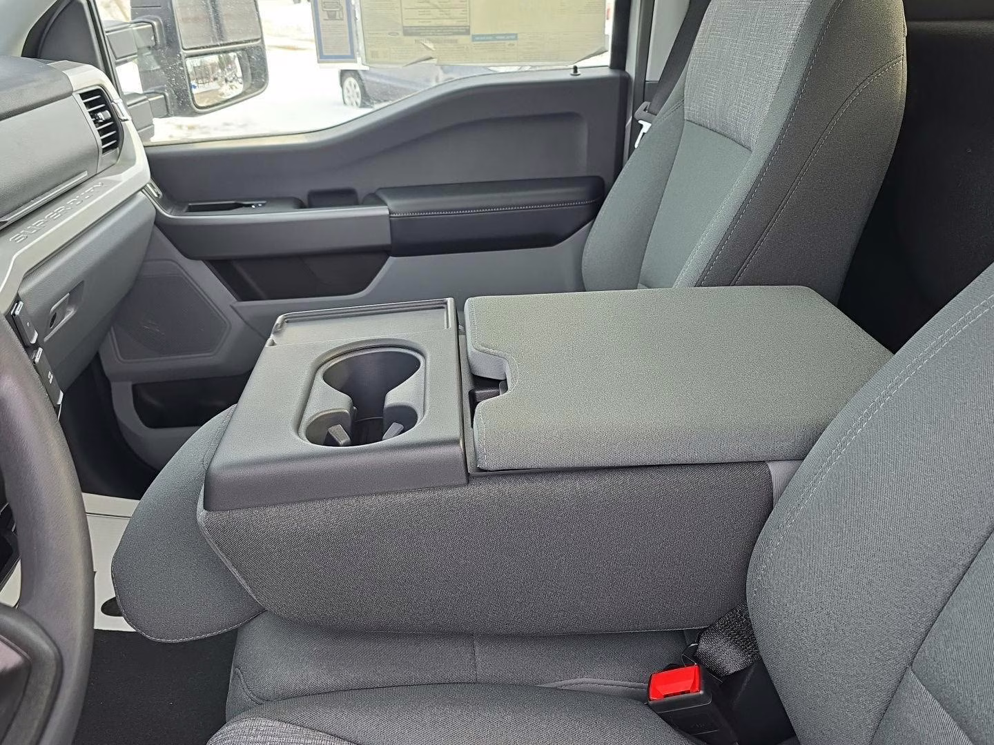 2025 Avalanche Gray Ford Super Duty F-250 SRW XLT 4X4 Truck