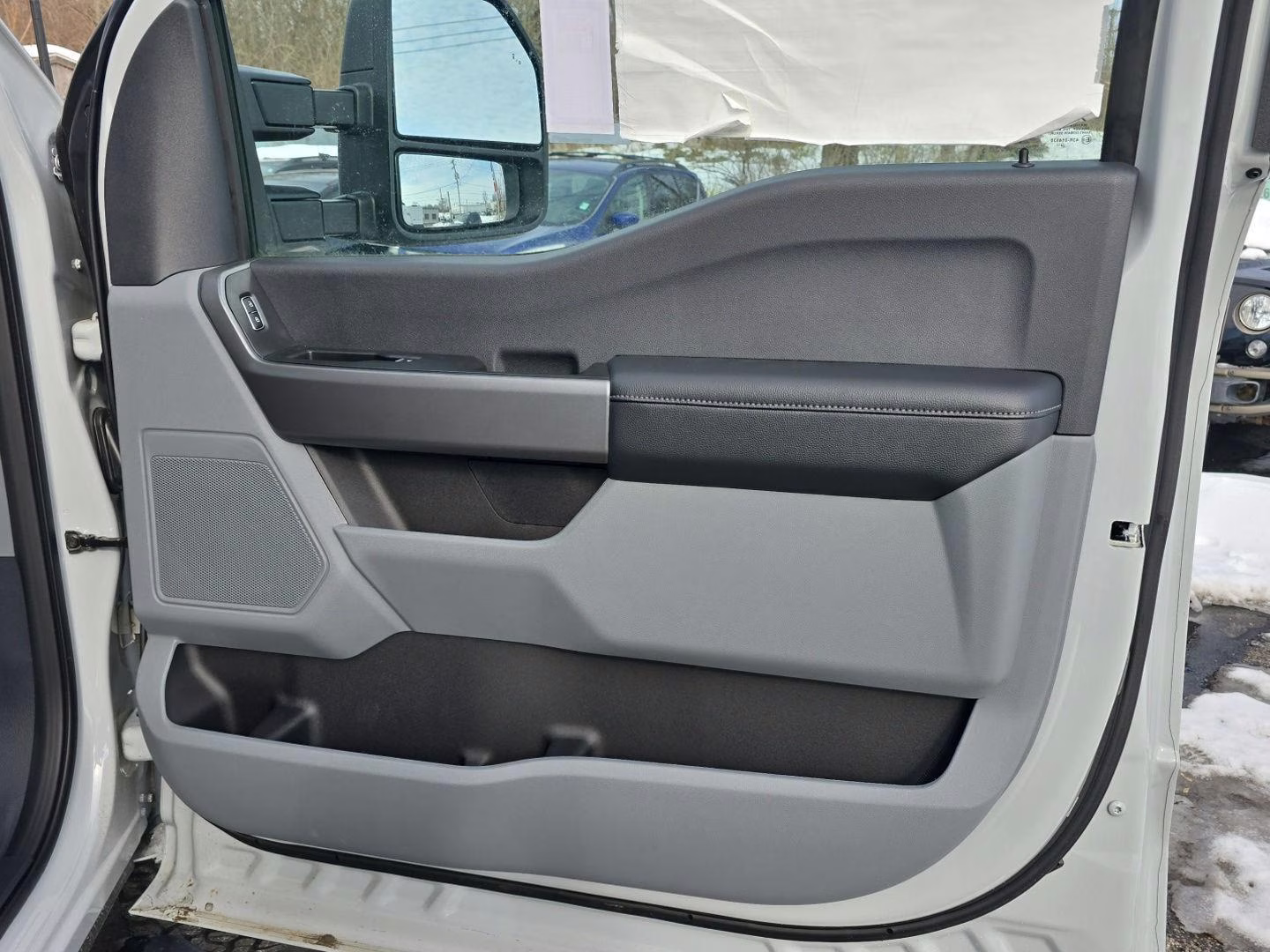 2025 Avalanche Gray Ford Super Duty F-250 SRW XLT 4X4 Truck