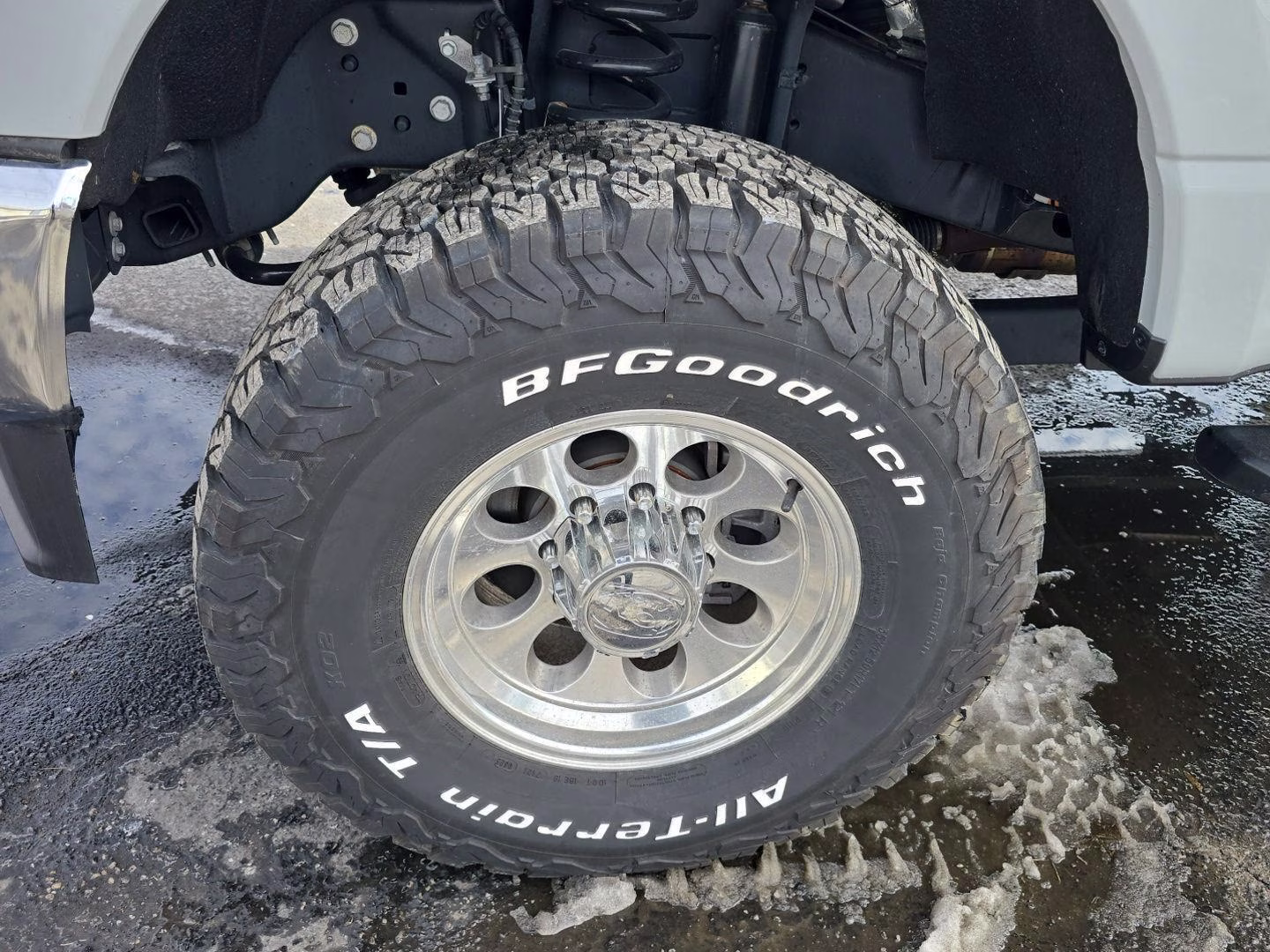 2025 Avalanche Gray Ford Super Duty F-250 SRW XLT 4X4 Truck