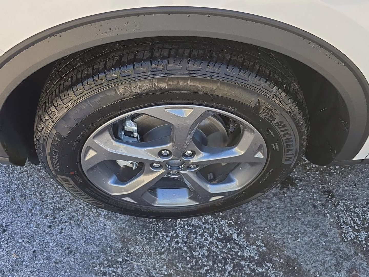 2026 Star White Metallic Tri-Coat Ford Escape ST-Line AWD SUV