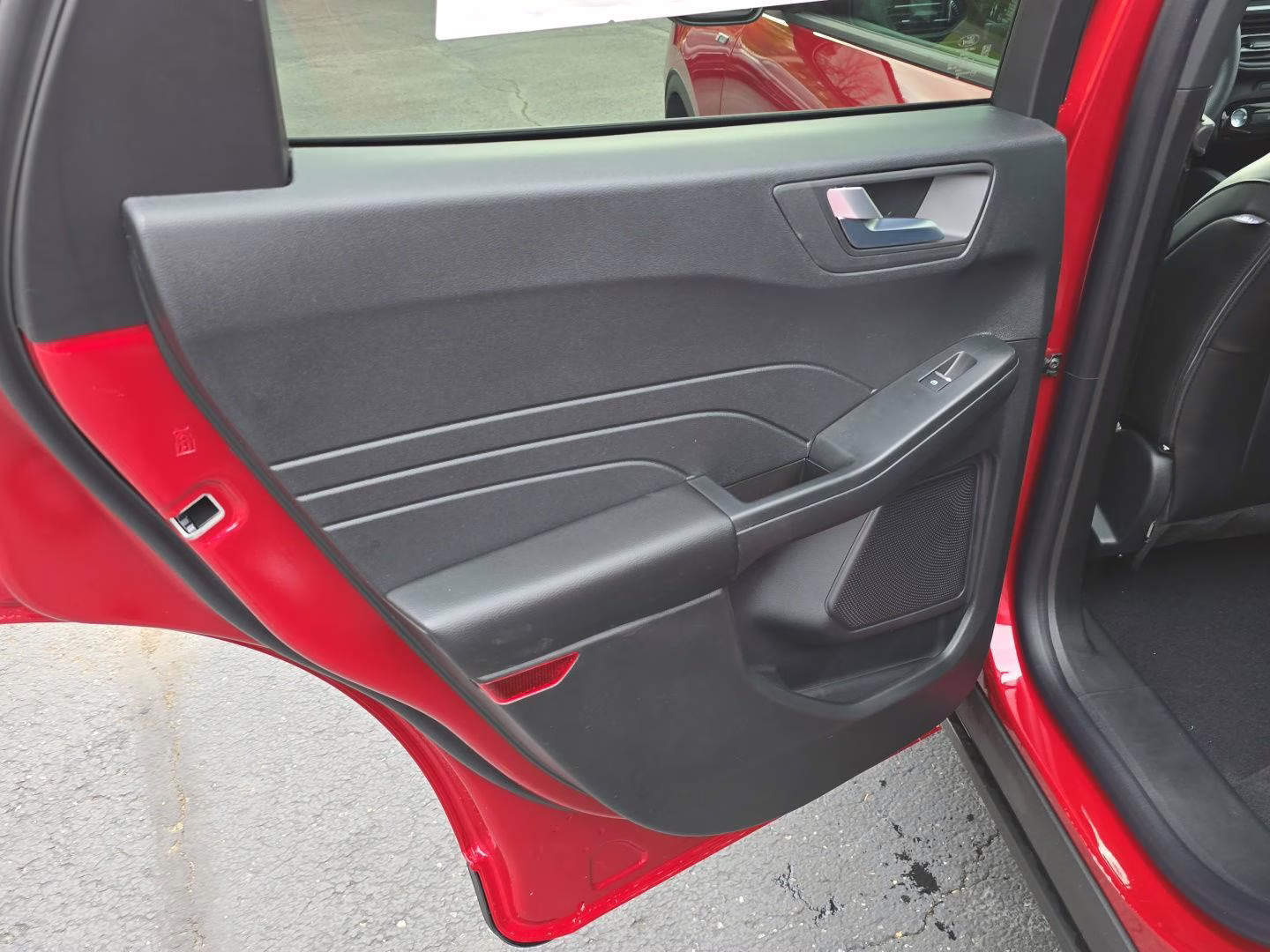 2026 Rapid Red Metallic Tinted Clearcoat Ford Escape Hybrid ST-Line Select AWD SUV