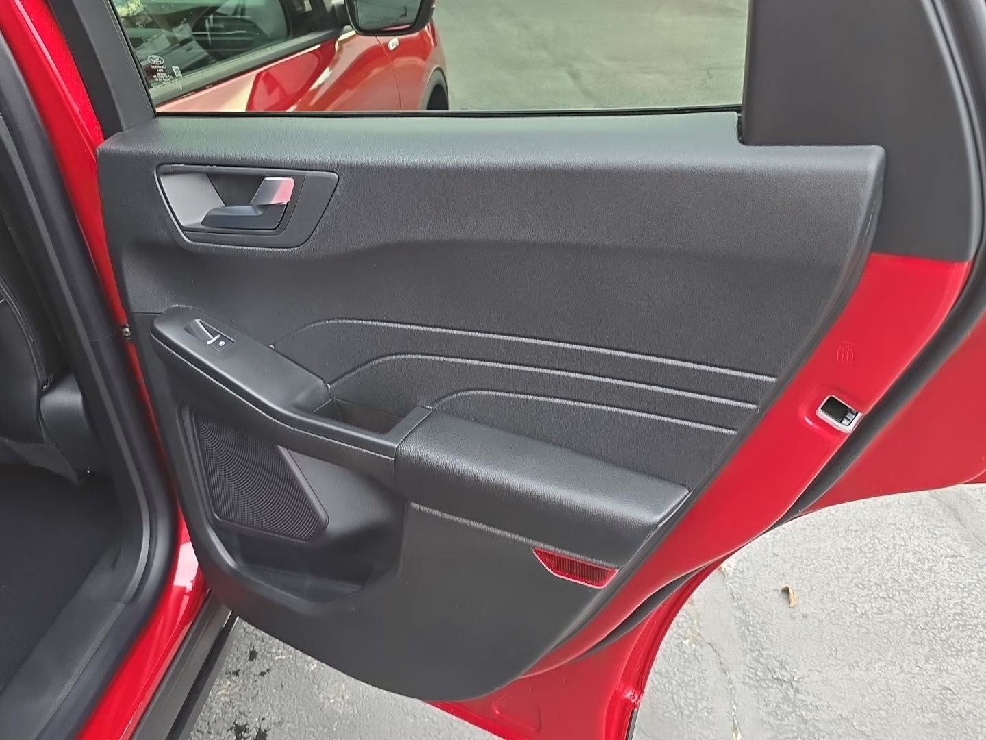 2026 Rapid Red Metallic Tinted Clearcoat Ford Escape Hybrid ST-Line Select AWD SUV