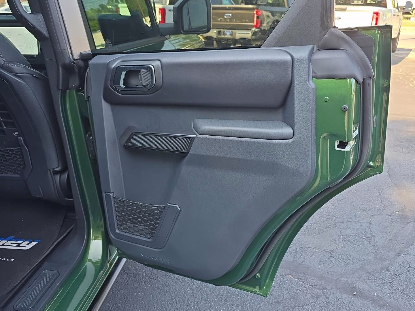 2025 ERUPTION GREEN METALLIC Ford Bronco Badlands 4X4 SUV