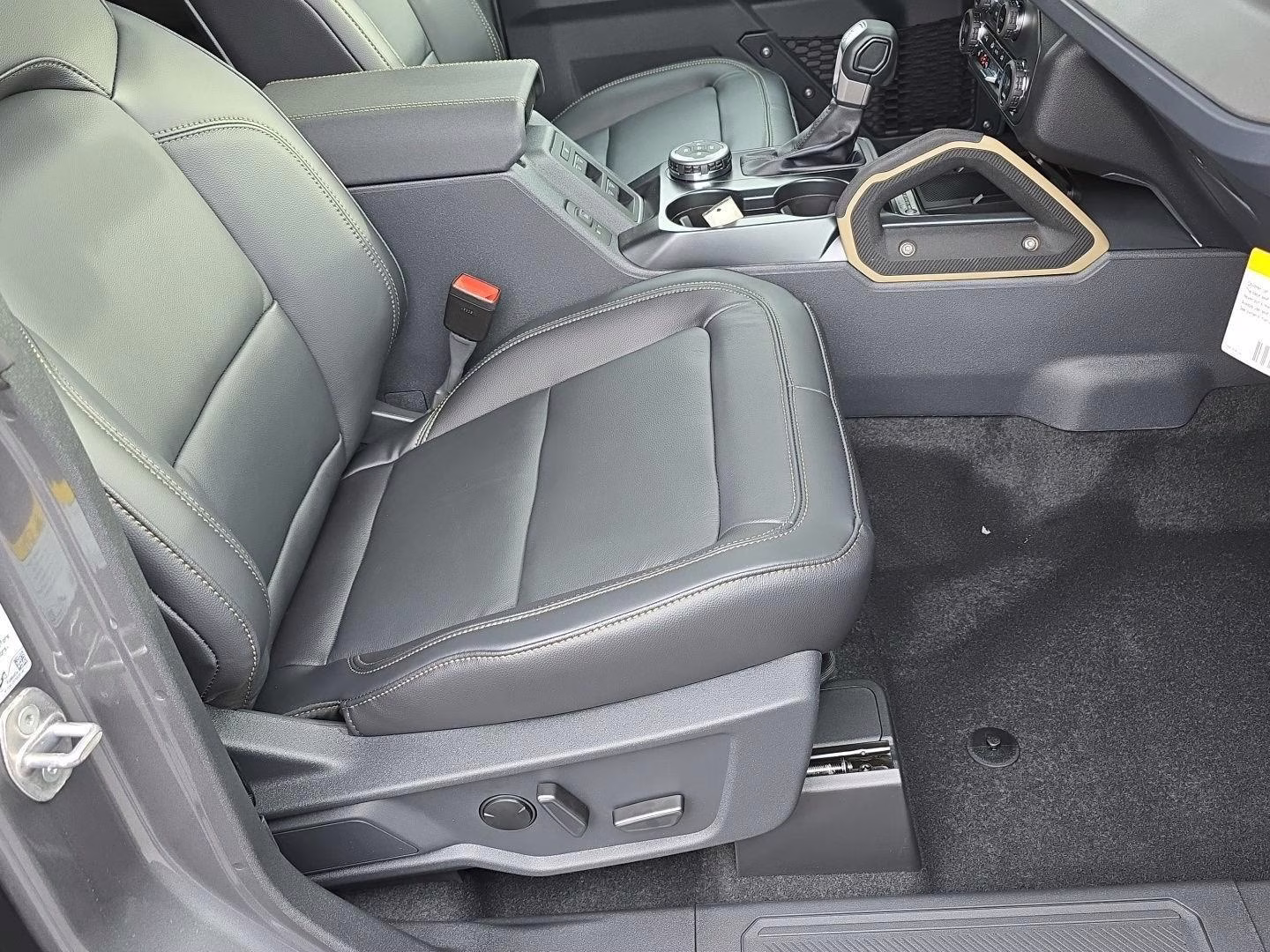 2025 Carbonized Gray Ford Bronco Badlands 4X4 SUV