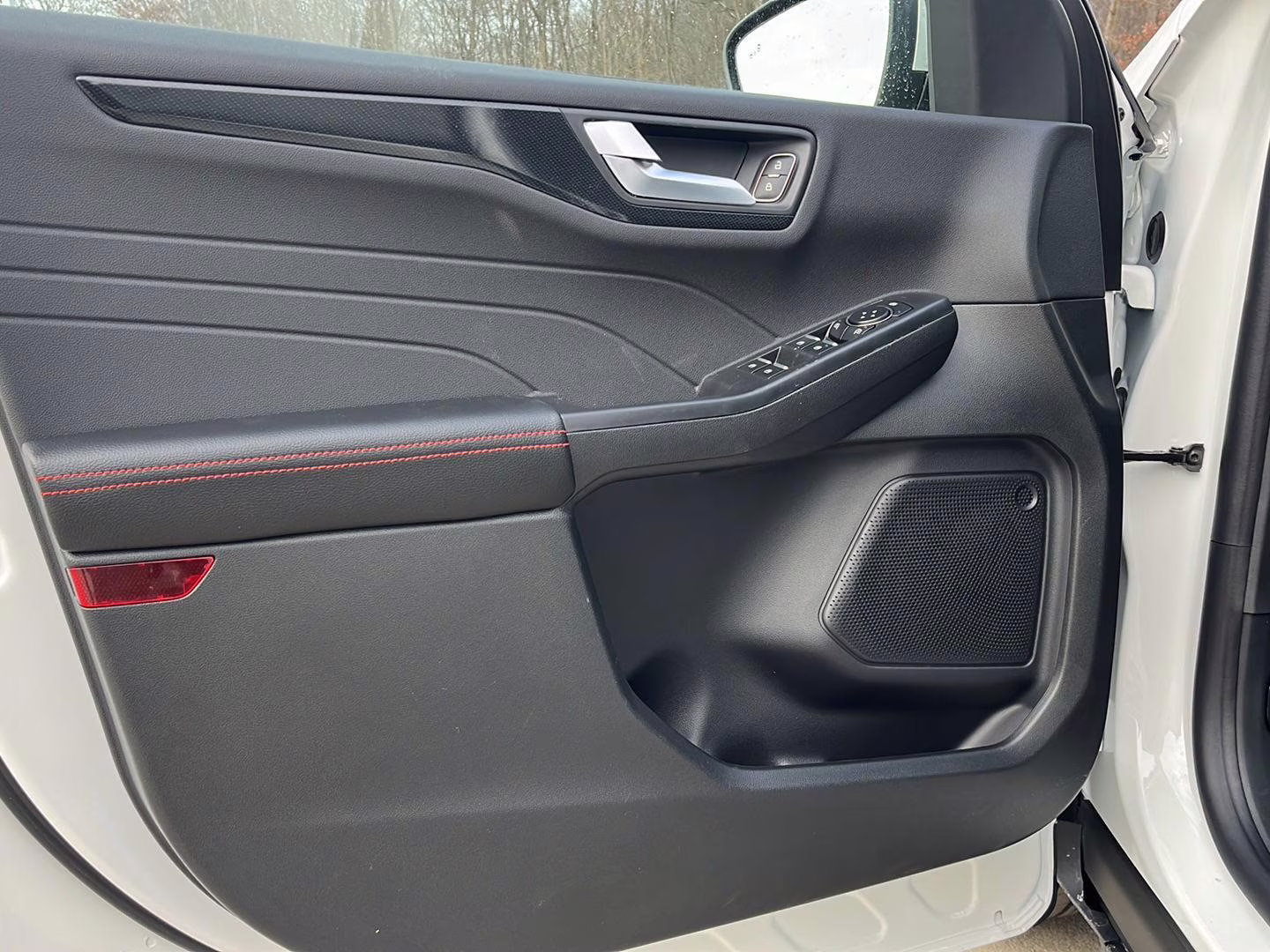 2026 Star White Metallic Tri-Coat Ford Escape ST-Line Select AWD SUV