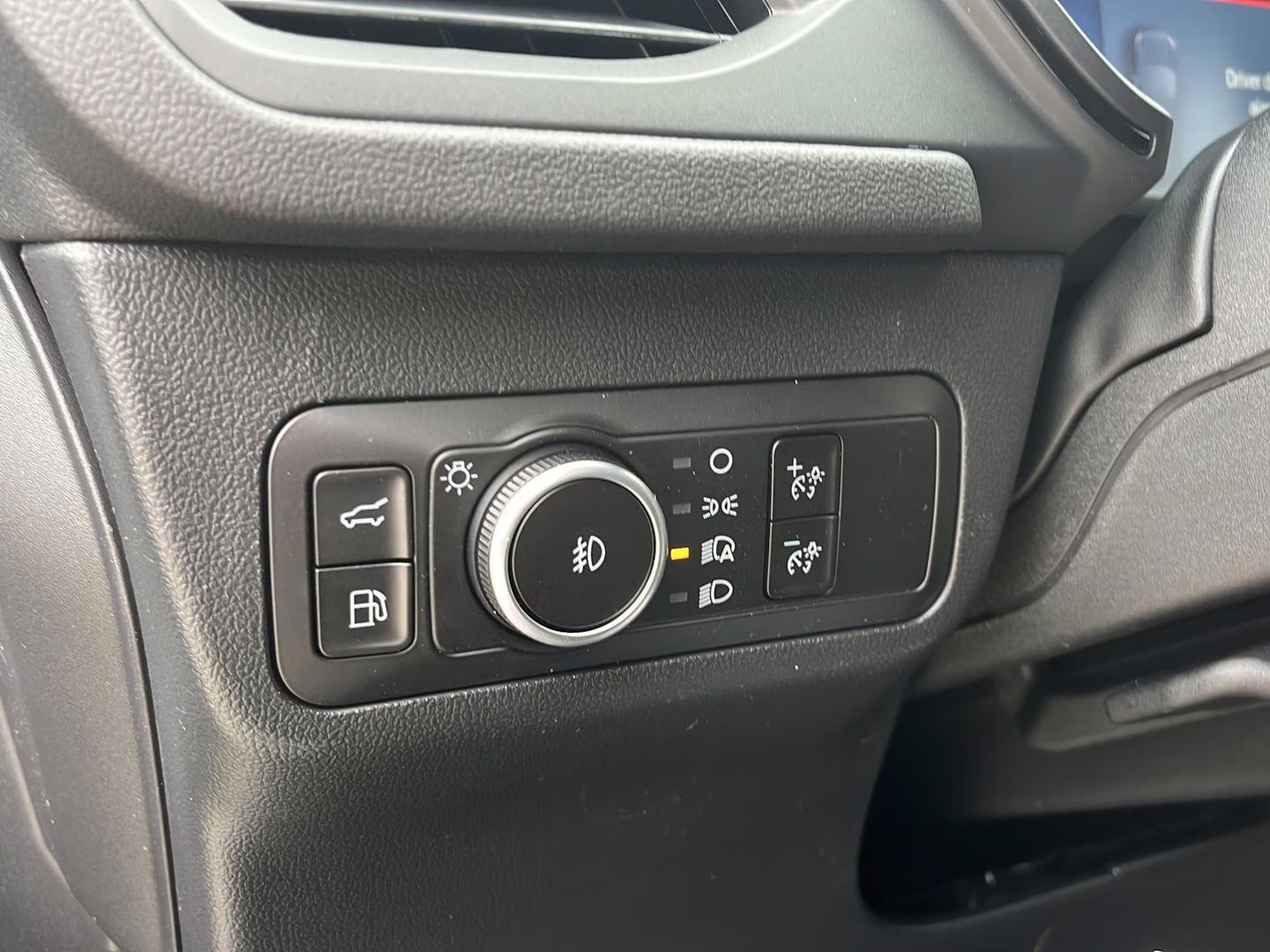 2026 Space Silver Ford Escape Hybrid ST-Line Select AWD SUV