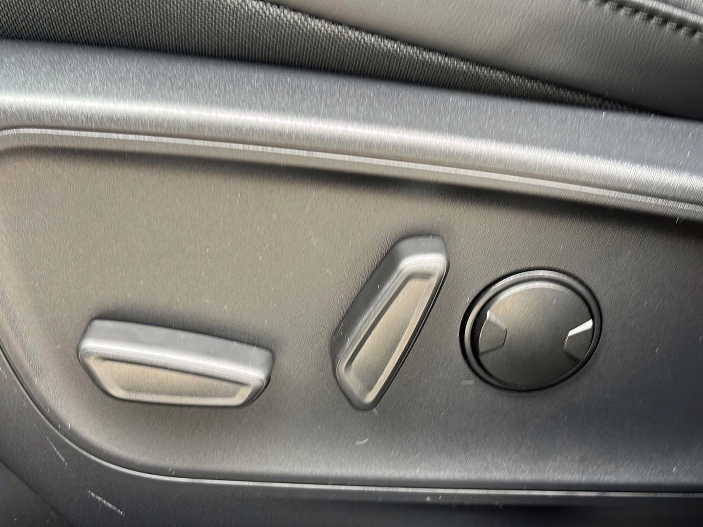 2026 Rapid Red Metallic Tinted Clearcoat Ford Escape Hybrid ST-Line Select AWD SUV