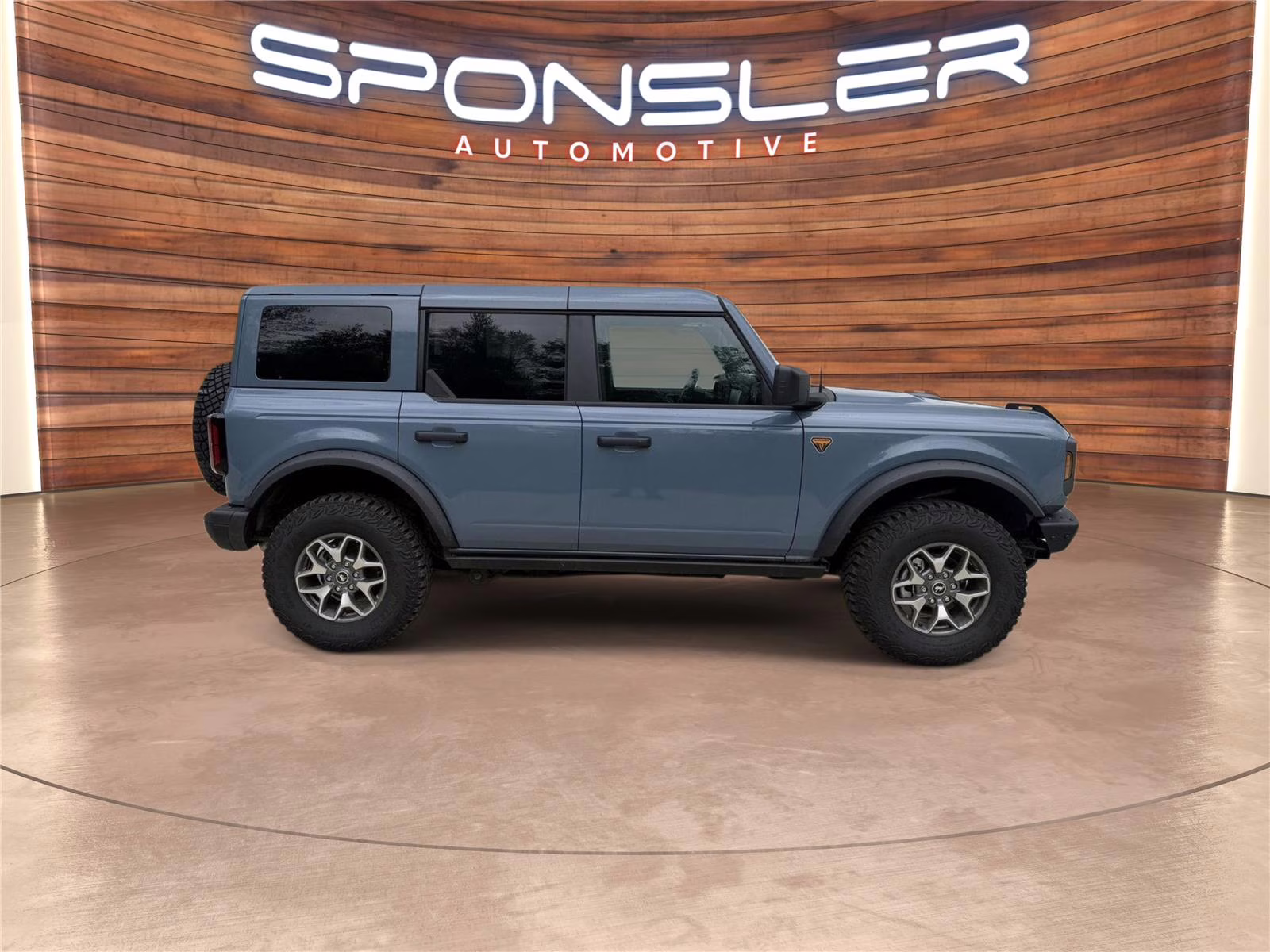2025 Azure Gray Metallic Tri-Coat Ford Bronco Badlands 4X4 SUV