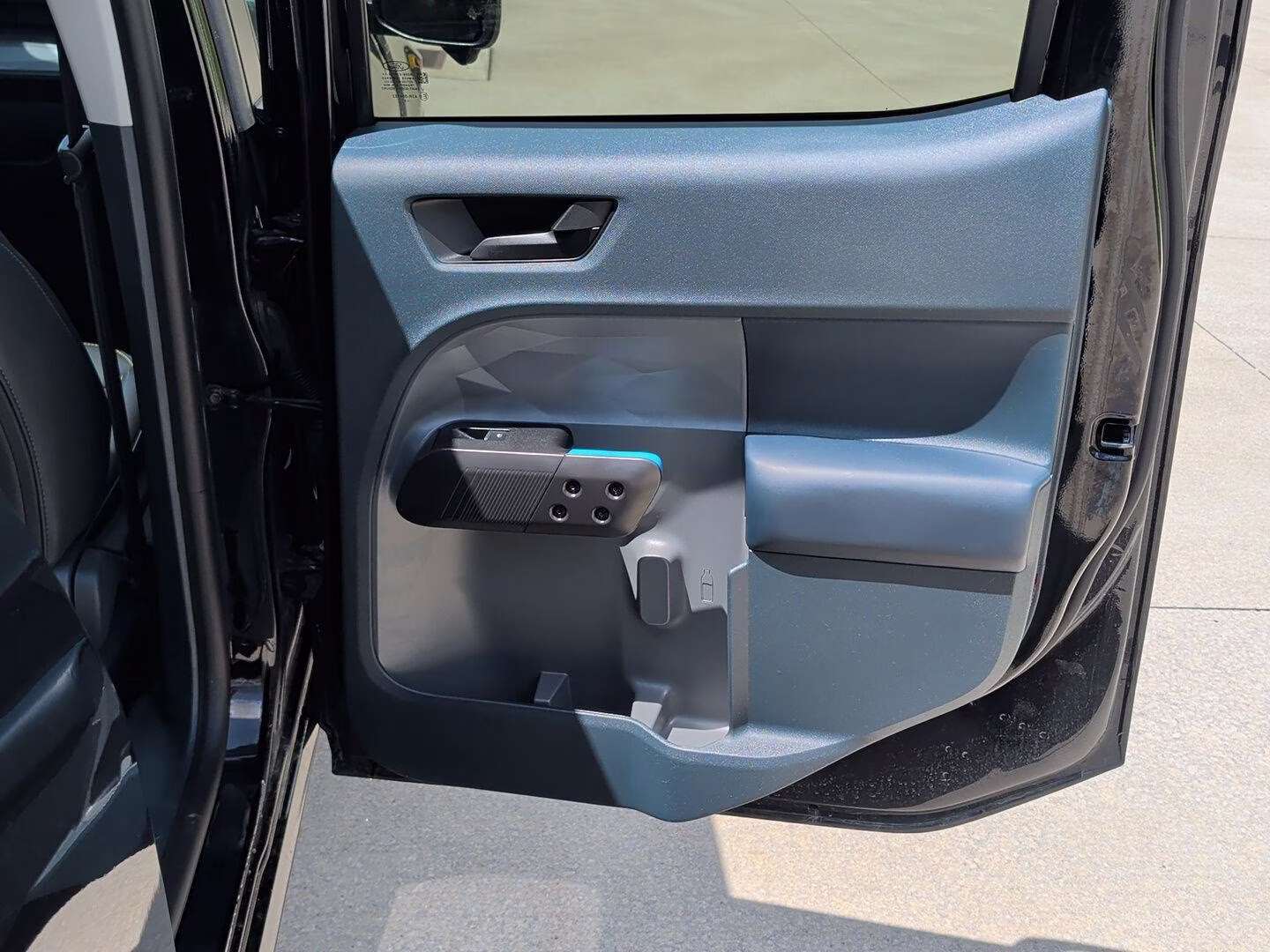 2025 Shadow Black Ford Maverick Lobo AWD Truck