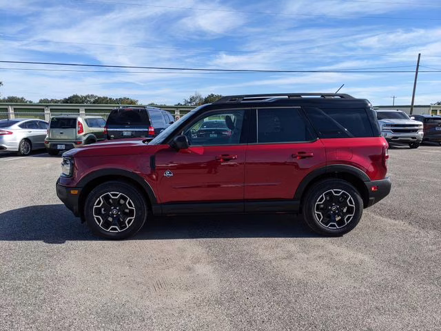 2025 Ruby Red Metallic Tinted Clearcoat Ford Bronco Sport Outer Banks 4X4 SUV