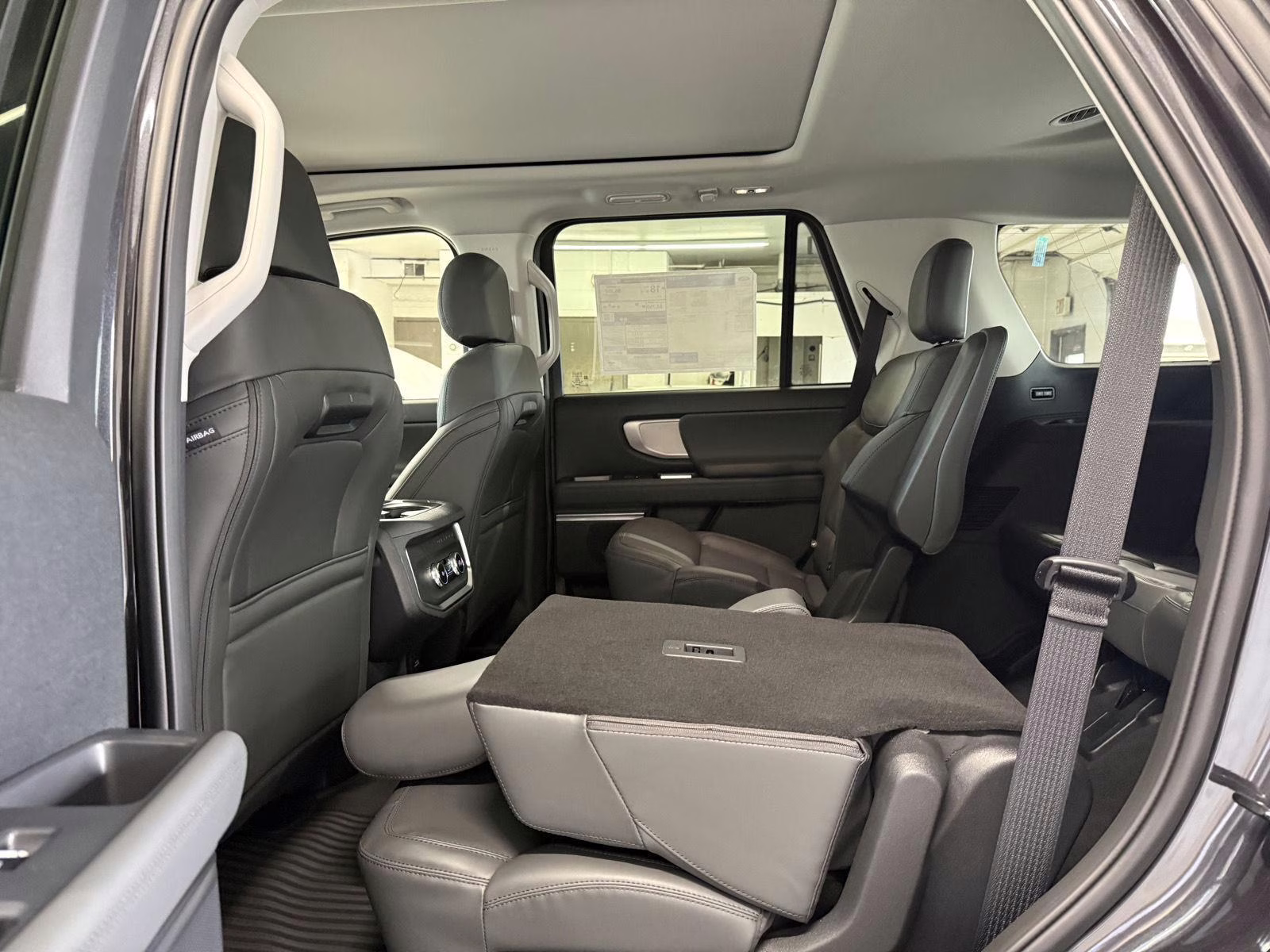 2026 Dark Matter Gray Metallic Ford Expedition Active 4X4 SUV