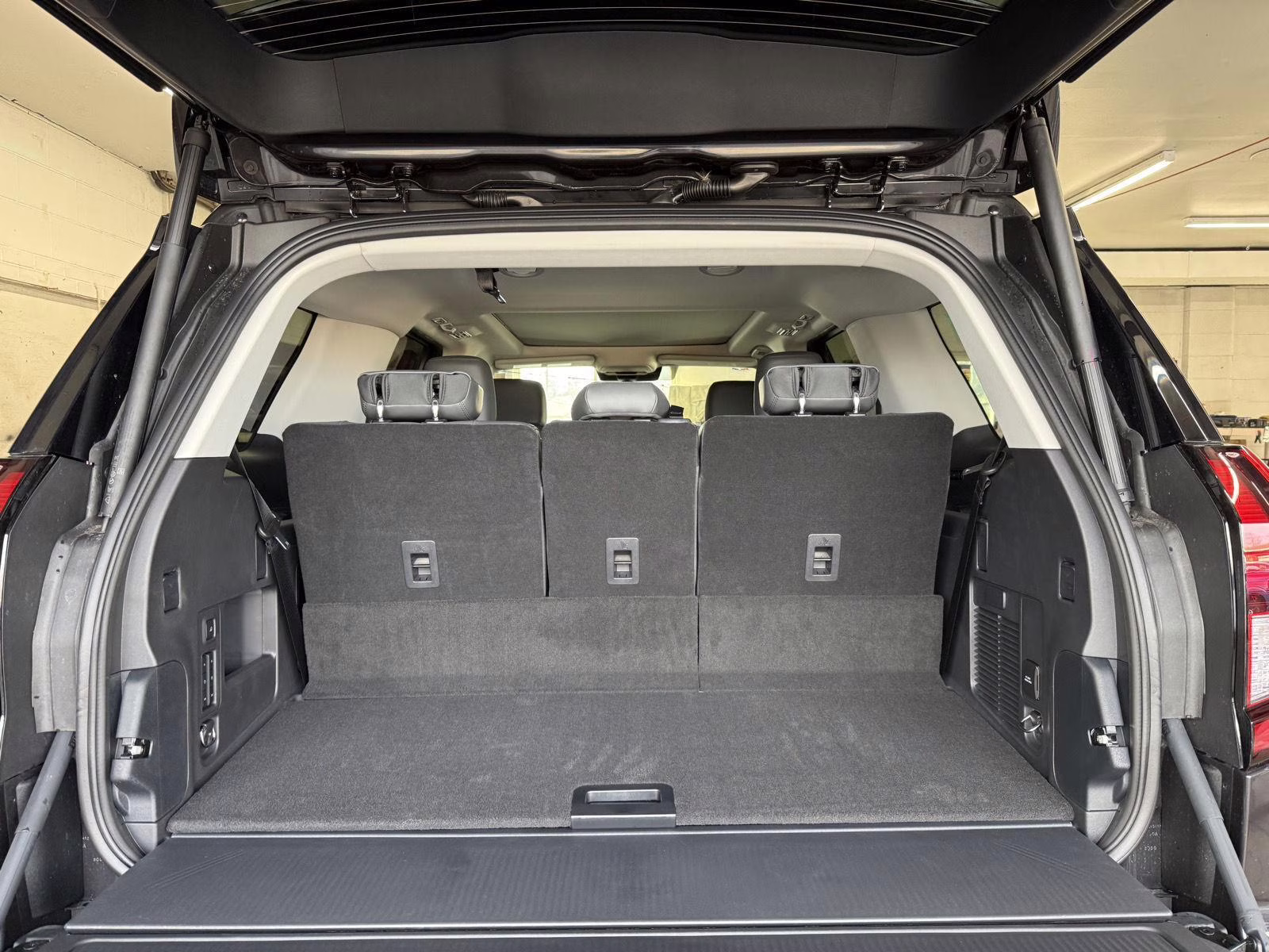 2026 Dark Matter Gray Metallic Ford Expedition Active 4X4 SUV