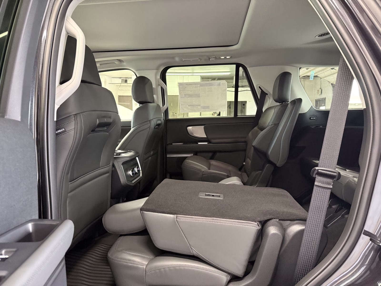 2026 Dark Matter Gray Metallic Ford Expedition Active 4X4 SUV