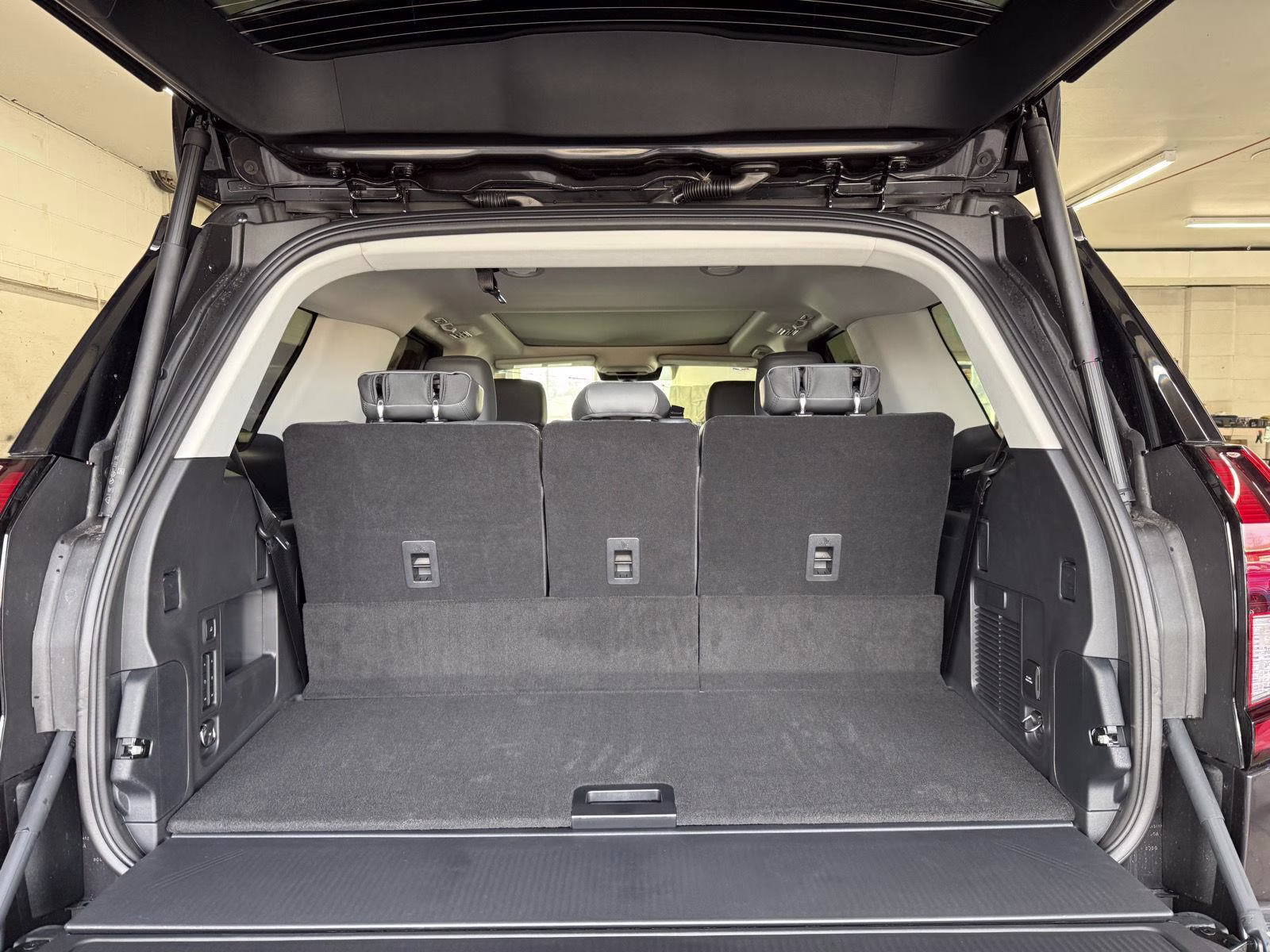 2026 Dark Matter Gray Metallic Ford Expedition Active 4X4 SUV