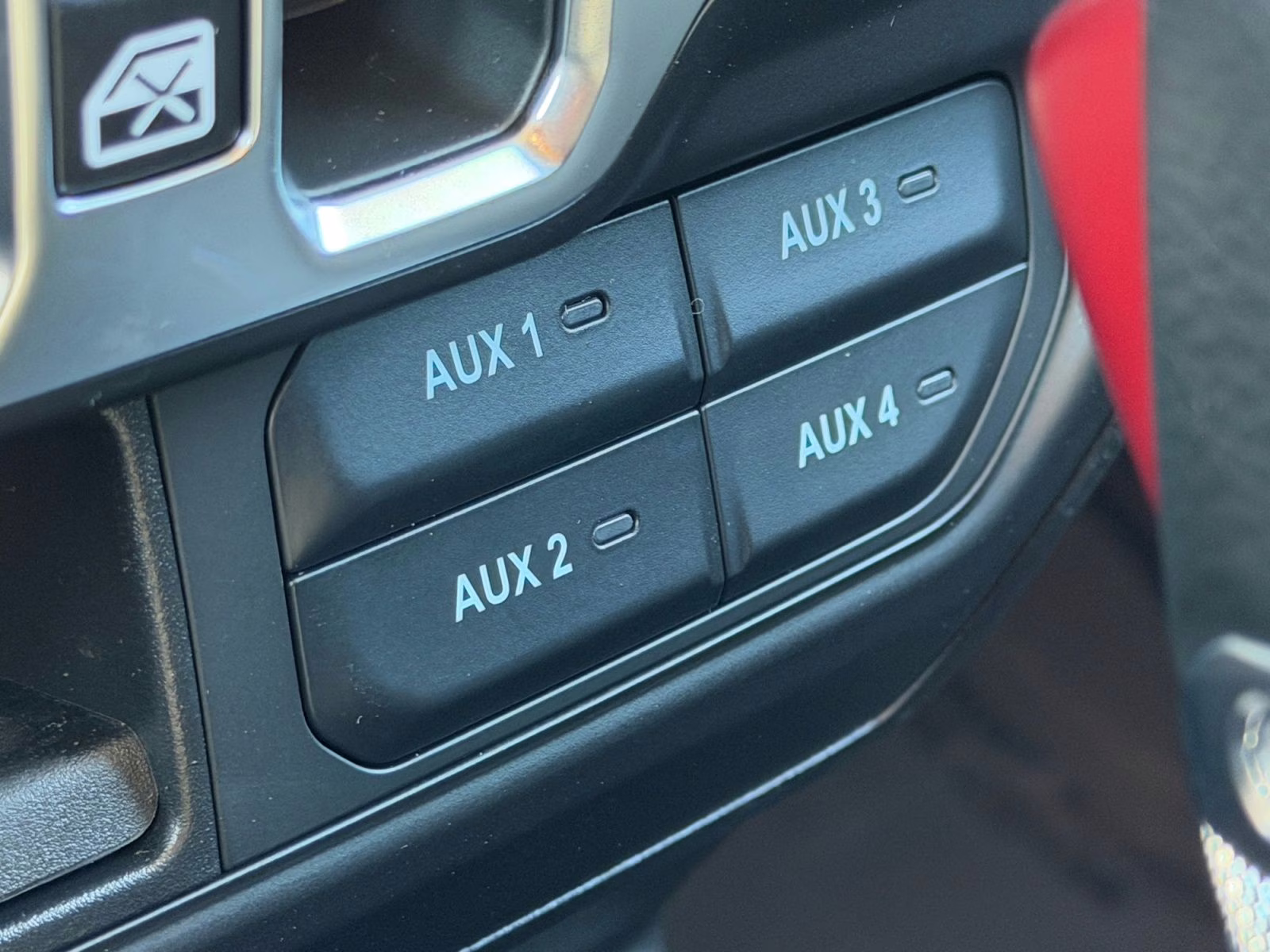 2026 Anvil Clearcoat Jeep Gladiator Sport S 4X4 Truck