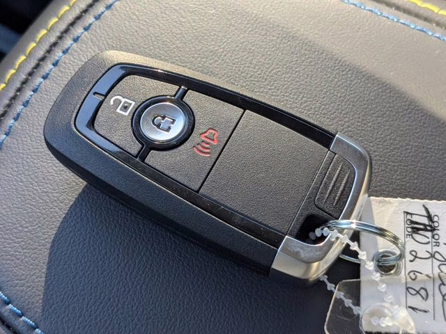 2026 Blue Ford Maverick Lobo Standard AWD Truck