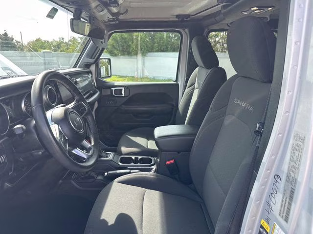 2023 Granite Crystal Metallic Clearcoat Jeep Wrangler Sahara 4X4 SUV
