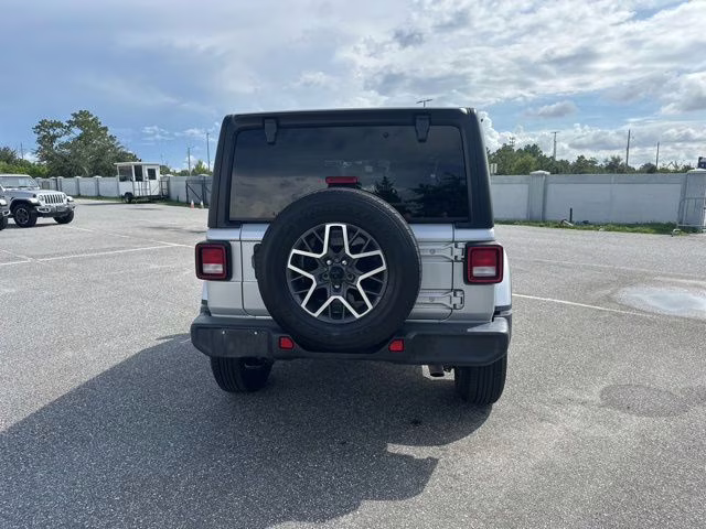 2023 Granite Crystal Metallic Clearcoat Jeep Wrangler Sahara 4X4 SUV
