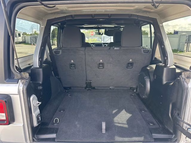2023 Granite Crystal Metallic Clearcoat Jeep Wrangler Sahara 4X4 SUV