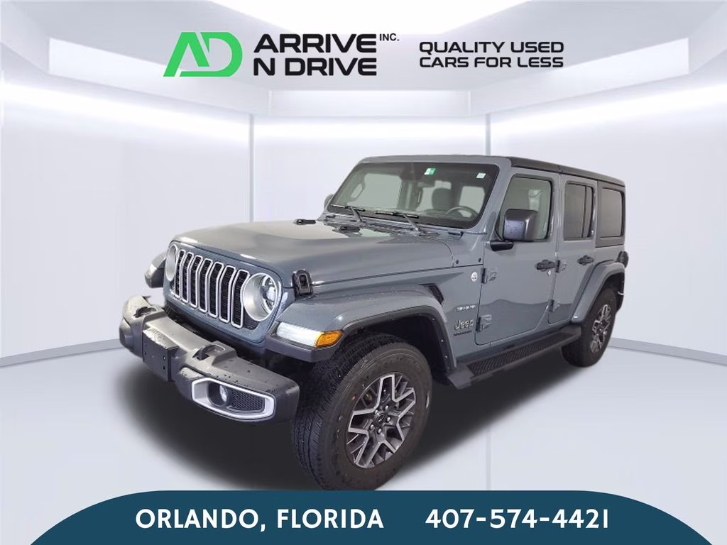 2024 Granite Crystal Metallic Clearcoat Jeep Wrangler Sahara 4X4 SUV