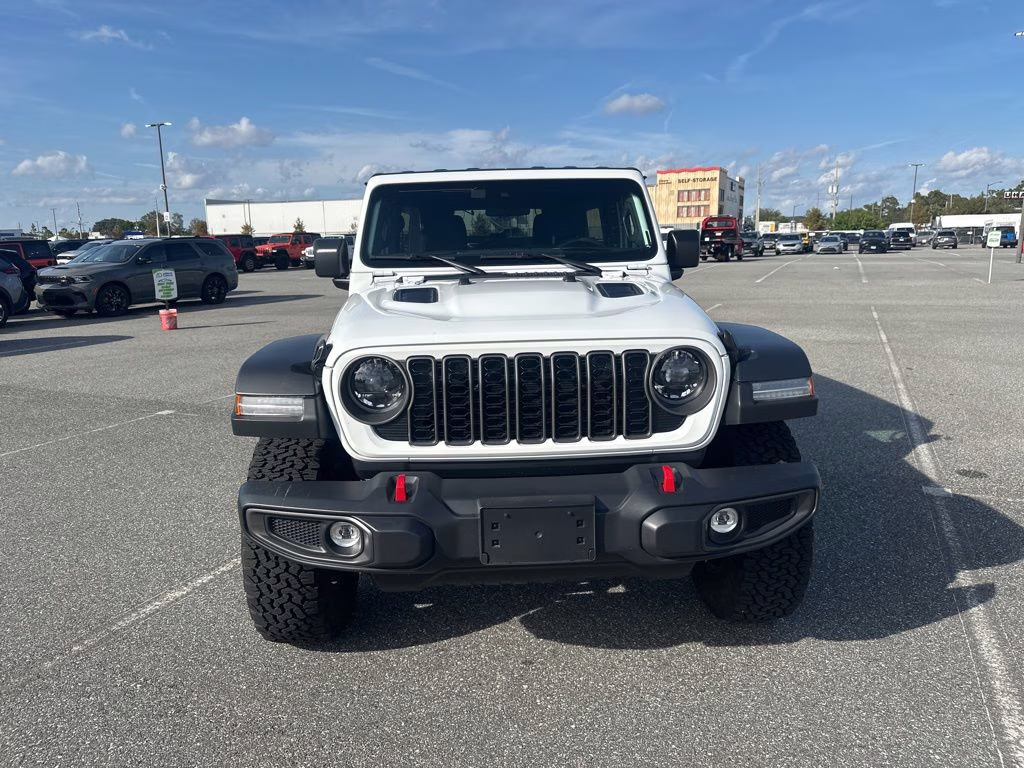 2025 Bright White Clearcoat Jeep Wrangler Rubicon 4X4 SUV