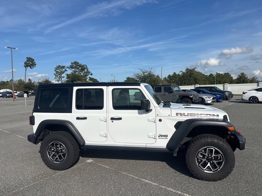 2025 Bright White Clearcoat Jeep Wrangler Rubicon 4X4 SUV