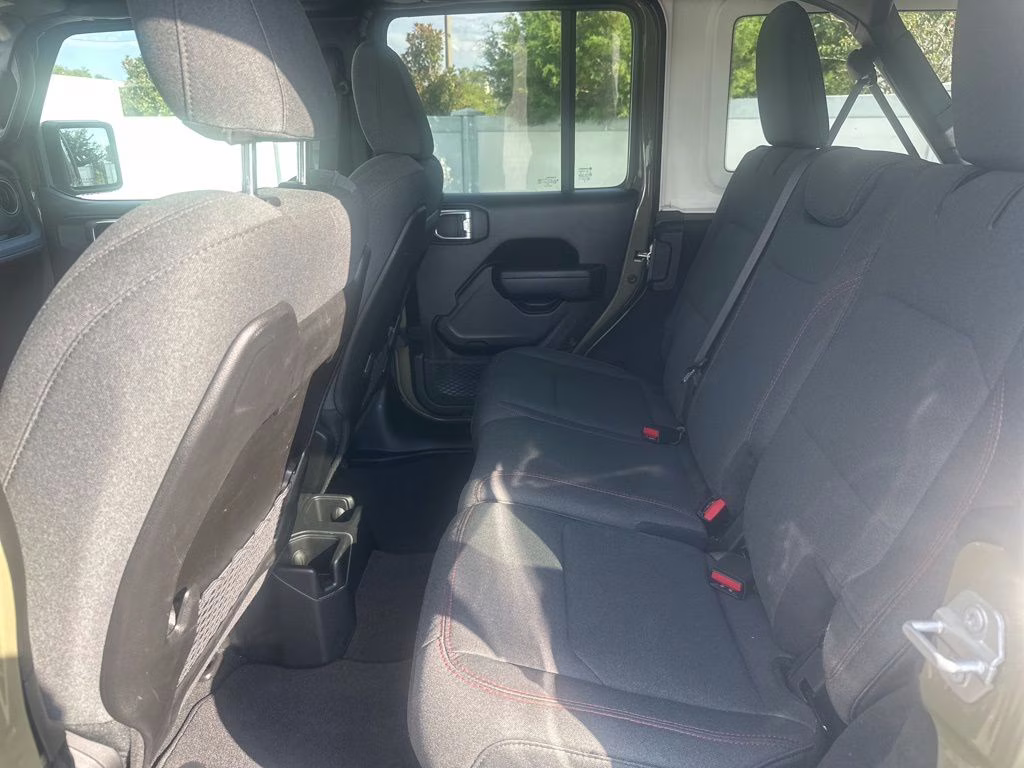 2025 Granite Crystal Metallic Clearcoat Jeep Wrangler Rubicon 4X4 SUV