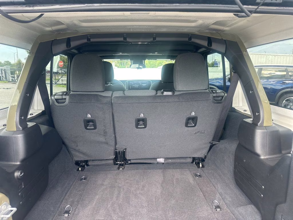 2025 Mojito Clearcoat Jeep Wrangler Rubicon 4X4 SUV