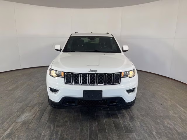 2021 Bright White Clearcoat Jeep Grand Cherokee Laredo X 4X4 SUV