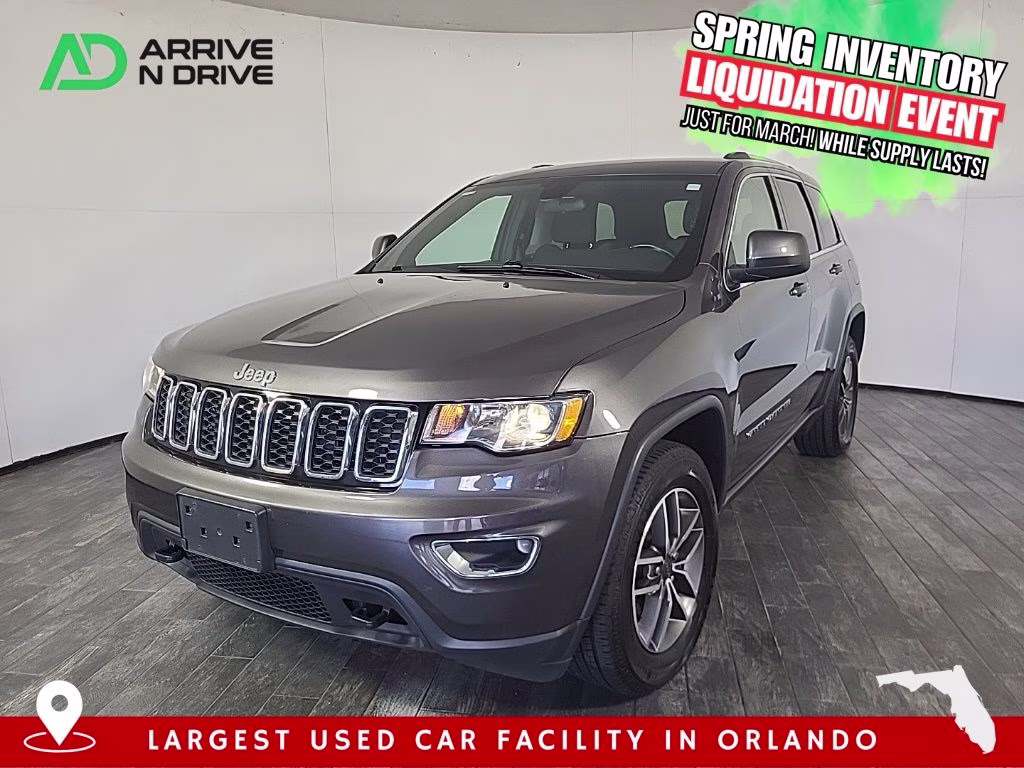2021 Granite Crystal Metallic Clearcoat Jeep Grand Cherokee Laredo E 4X4 SUV