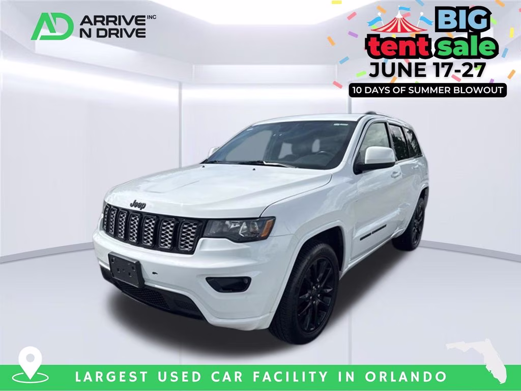2021 Bright White Clearcoat Jeep Grand Cherokee Laredo E 4X4 SUV