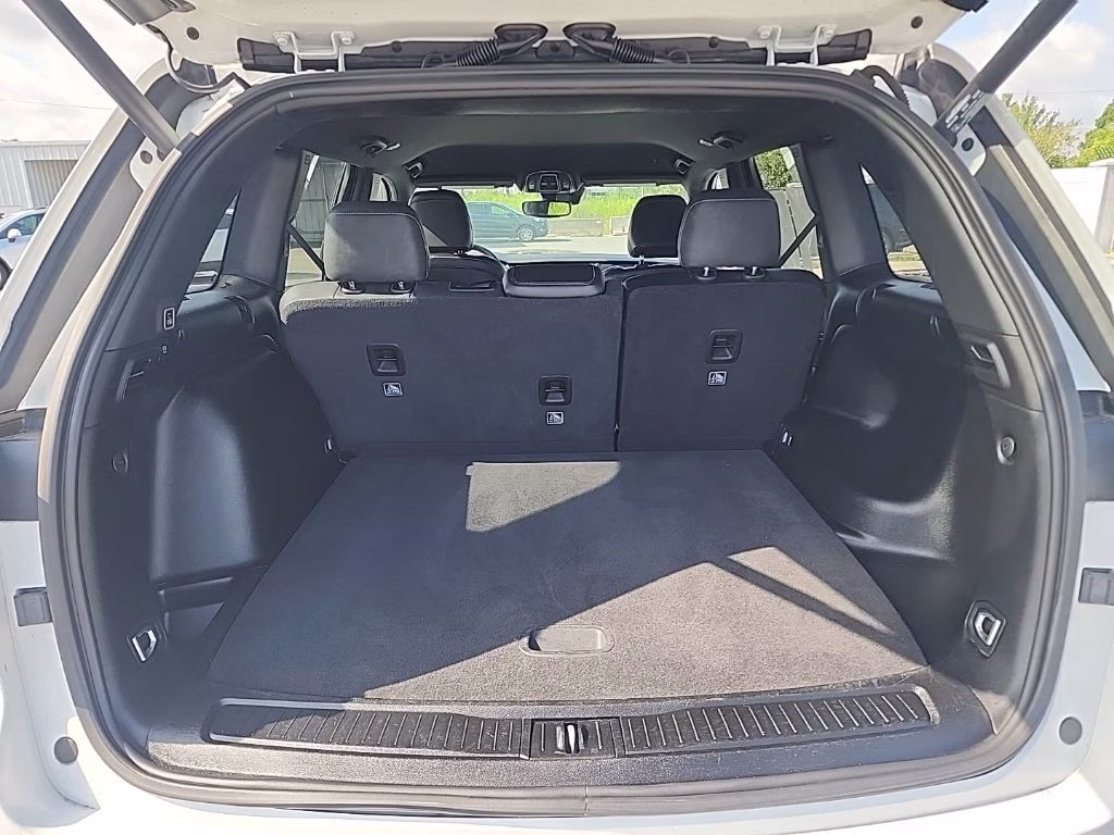 2023 Bright White Clearcoat Jeep Grand Cherokee Altitude X 4X4 SUV