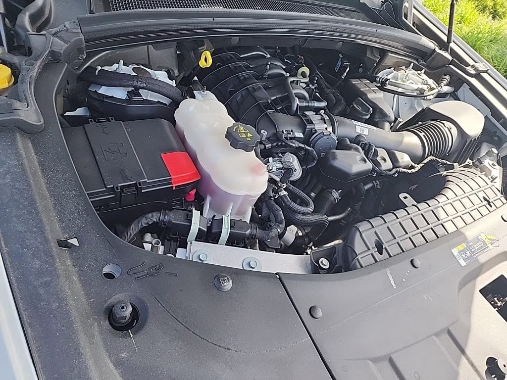 2023 Bright White Clearcoat Jeep Grand Cherokee Altitude X 4X4 SUV