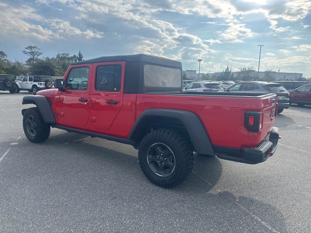 2022 Firecracker Red Clearcoat Jeep Gladiator Rubicon 4X4 Truck