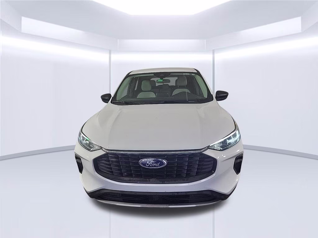 2024 Oxford White Ford Escape Active FWD SUV