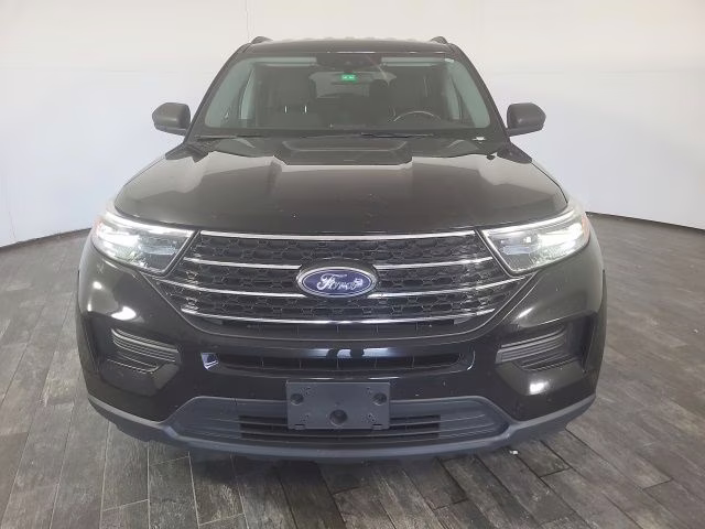 2023 Agate Black Metallic Ford Explorer XLT 4X4 SUV