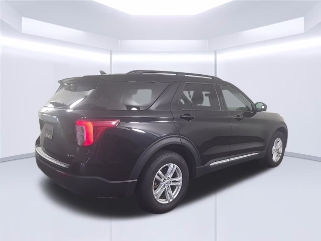 2023 Agate Black Metallic Ford Explorer XLT 4X4 SUV