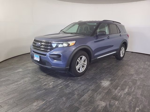 2021 Ford Explorer XLT 4WD's photo