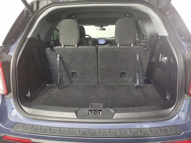 2021 Infinite Blue Metallic Tinted Clearcoat Ford Explorer XLT 4X4 SUV