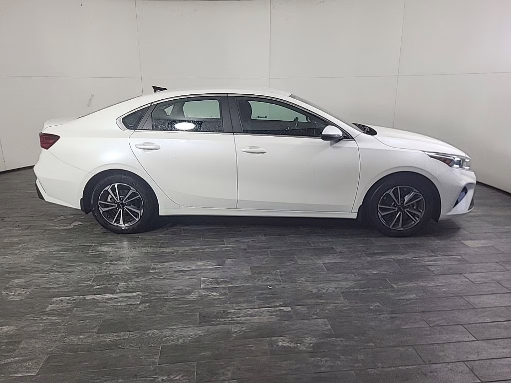2023 Clear White Kia Forte GT-Line FWD Sedan
