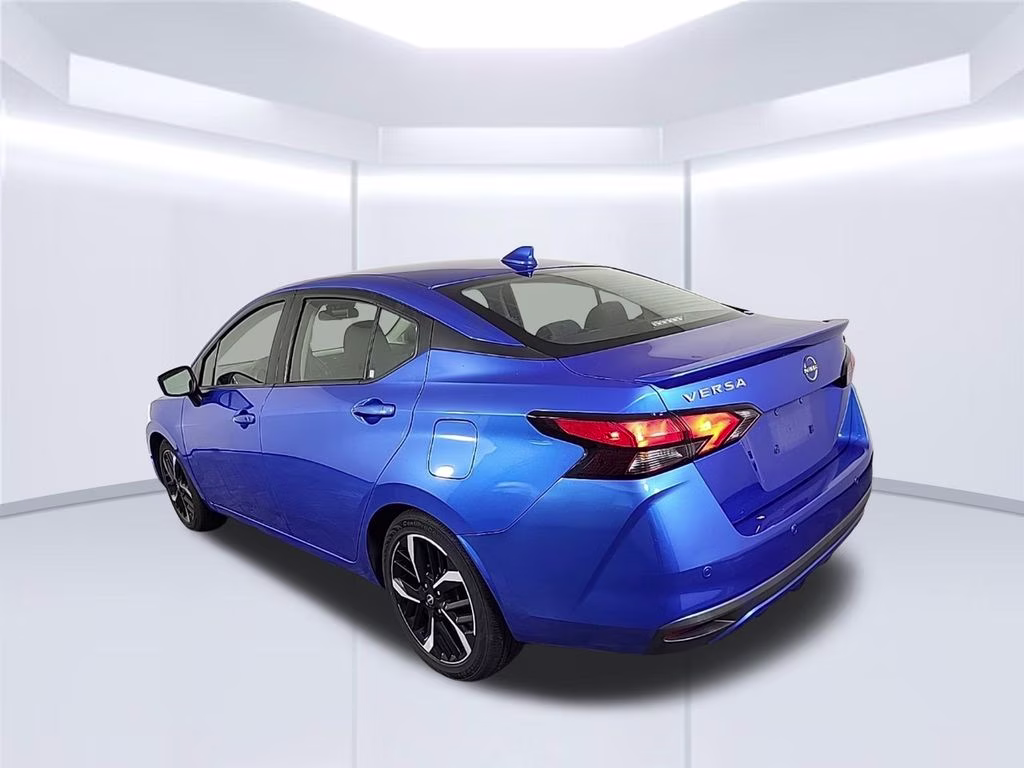 2024 Electric Blue Metallic Nissan Versa 1.6 SR FWD Sedan