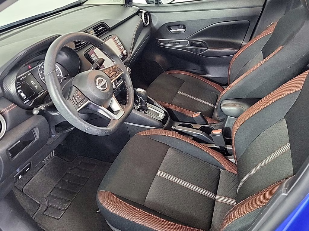 2024 Electric Blue Metallic Nissan Versa 1.6 SR FWD Sedan