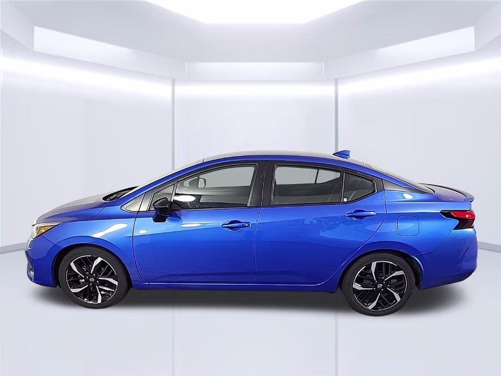 2024 Electric Blue Metallic Nissan Versa 1.6 SR FWD Sedan